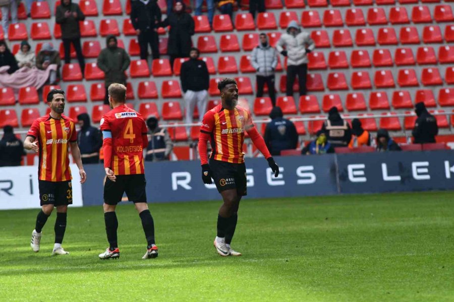 Trendyol Süper Lig: Kayserispor: 1 - Göztepe: 0 (ilk Yarı)