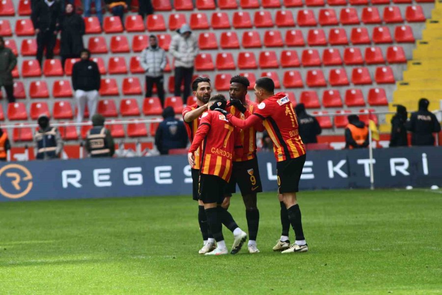 Trendyol Süper Lig: Kayserispor: 1 - Göztepe: 0 (ilk Yarı)