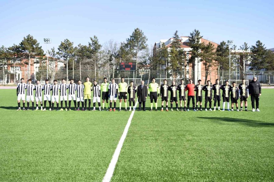 Anadolu Üniversitesi Öğrenci Spor Turnuvaları’nın 2’nci Yarısı Başladı