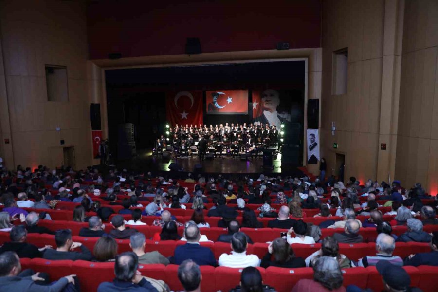 Ege Türküleri Konseri İle Müzik Ziyafeti