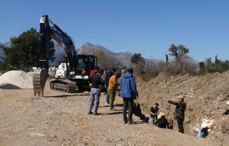 Toprak Altında Kalan İşçi İçin Seferber Oldular