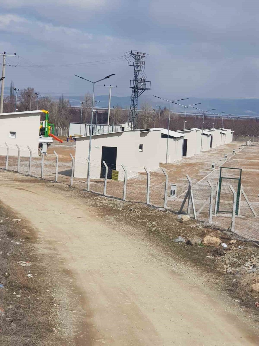 Akşehir’de Mevsimlik Tarım İşçileri İçin Barınma Alanı