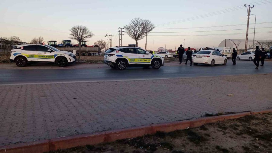 Konya’da Polis Memurunun Şehit Olduğu Kaza Güvenlik Kamerasına Yansıdı