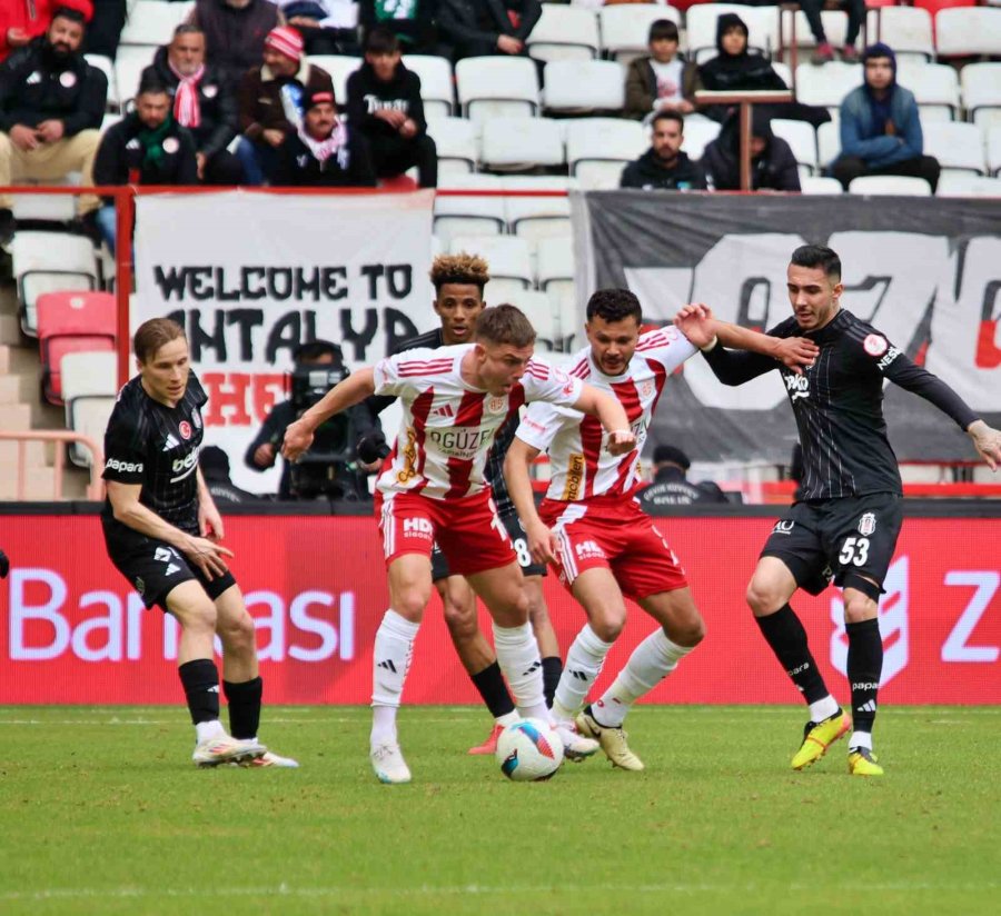 Ziraat Türkiye Kupası: Antalyaspor: 0 - Beşiktaş: 1 (ilk Yarı)