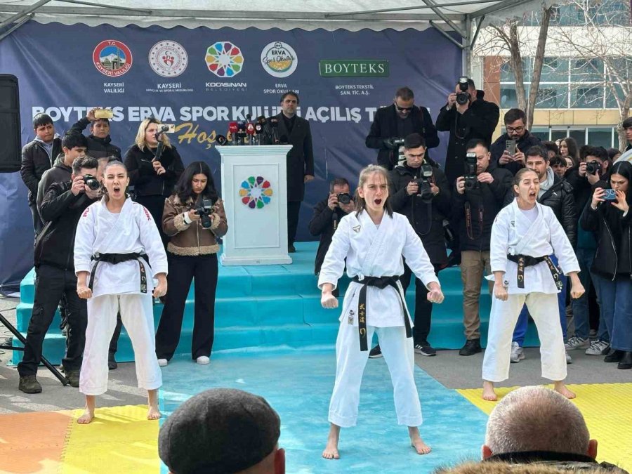 Vali Çiçek: "gençlerimiz Bataklığa Sürüklenmesin Diye Bir Polisimizi Şehit Verdik"