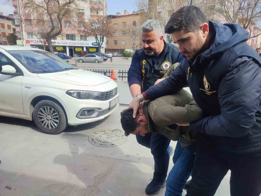 Polis Memurunun Şehit Olduğu Kazada Kaçan Aracın Sürücüsü Yakalandı