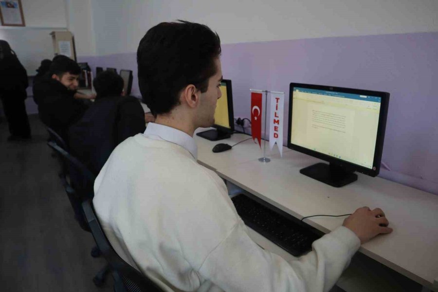 Tilmed’den Eskişehir Ahi Evran Ticaret Lisesi’ne İki Yeni Bilgisayar Laboratuvarı