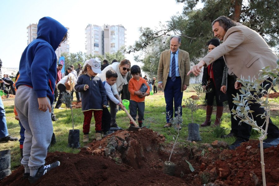 Akdeniz’de Güzel Sanatlar Sempozyumu Ve Kültür Sanat Çalıştayı