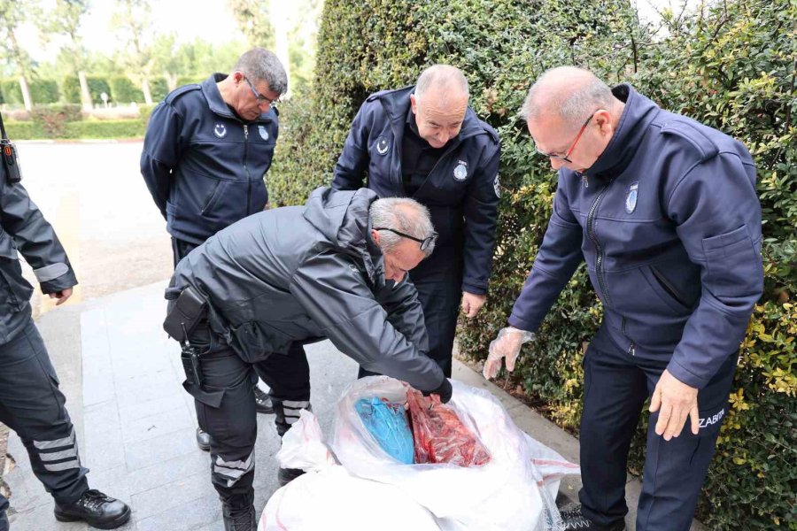 Antalya’da Çuval İçerisinde Şehirlerarası Otobüsle Gönderilen 1,5 Ton Ciğer Ele Geçirildi