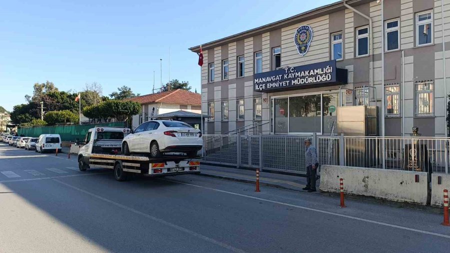 Polisi Karşısında Görünce İntihara Kalkışan 35 Yıl Hapis Cezası Bulunan Şüpheli Yakalandı