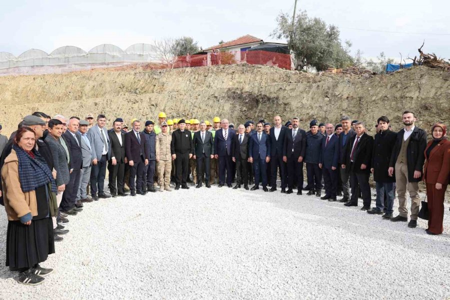 Kumluca’da Yeni Jandarma Binasının Temeli Atıldı