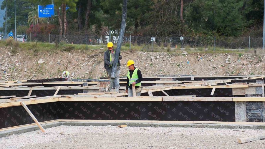 Tekirova Kapalı Pazar Yeri’nin Temeli Atıldı