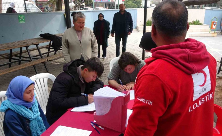 Veliler Kan Verdi Öğrenciler Madalya Kazandı