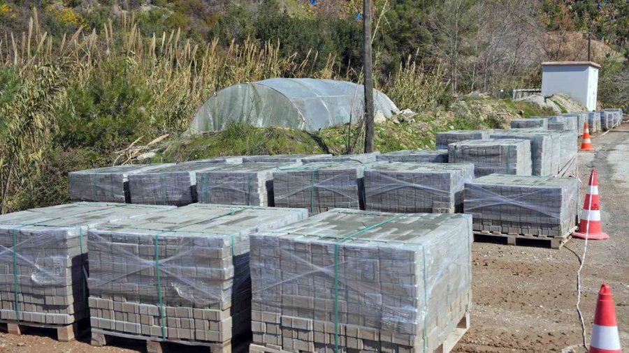 Alanya’da Bordür Parke Üretim Tesisi Yeniden Hizmete Başladı