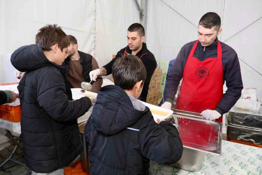 Odunpazarı Belediyesi, Ramazan Ayında Dayanışma Sofraları Kuruyor