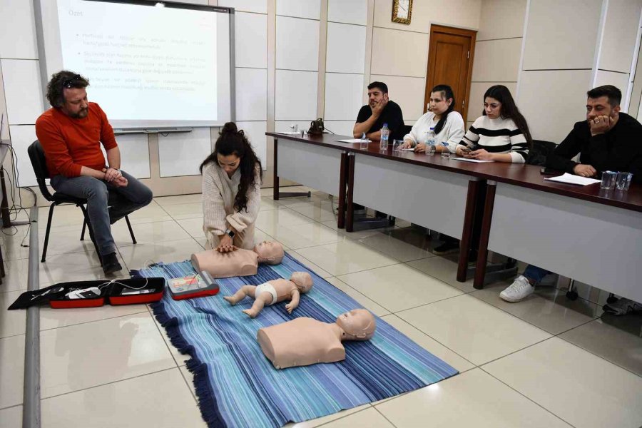 Tepebaşı Personeline İlk Yardım Eğitimi