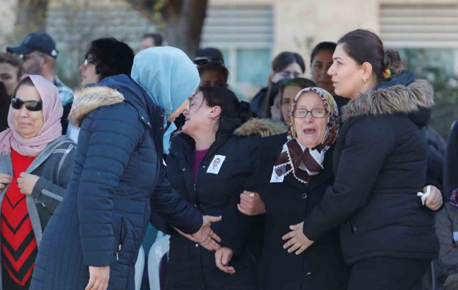 Kazada Hayatını Kaybeden Polis Memurunun Kızının Feryadı Yürekleri Dağladı