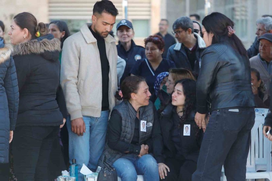 Kazada Hayatını Kaybeden Polis Memurunun Kızının Feryadı Yürekleri Dağladı