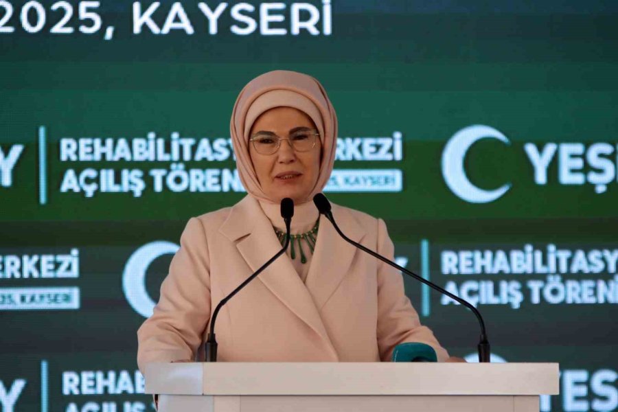 Emine Erdoğan: "neslimizi Bağımlılıklara Karşı Korumak, Ülke Bekasını Korumaktır"