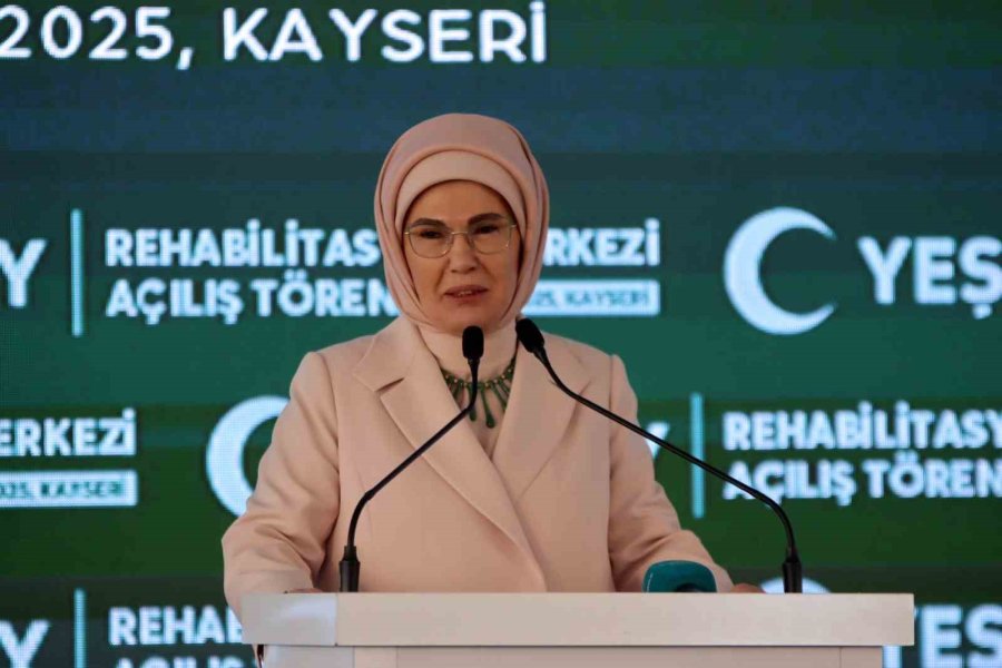 Emine Erdoğan: "neslimizi Bağımlılıklara Karşı Korumak, Ülke Bekasını Korumaktır"