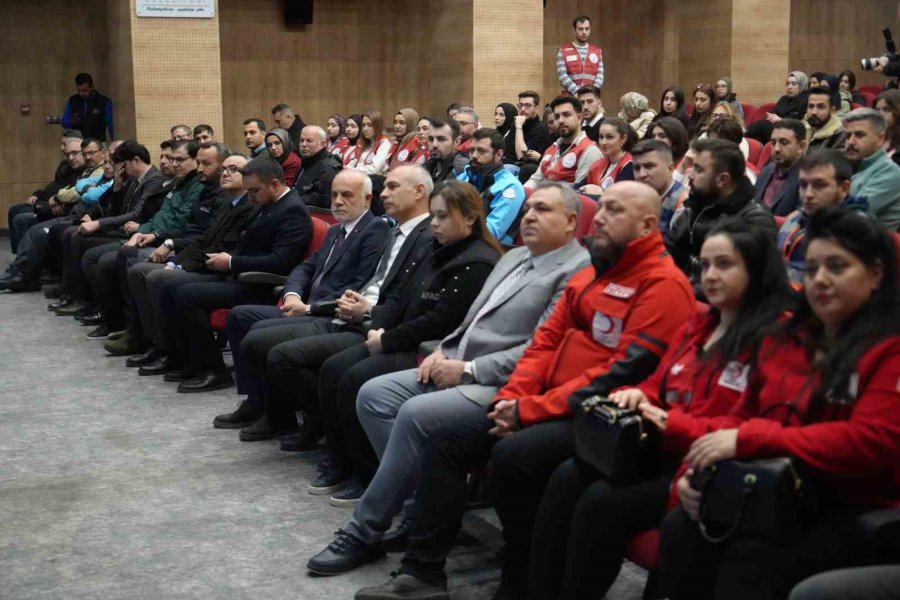 Depreme Dirençli Şehirlerin Nasıl Olabileceği Bu Panelde Konuşuldu