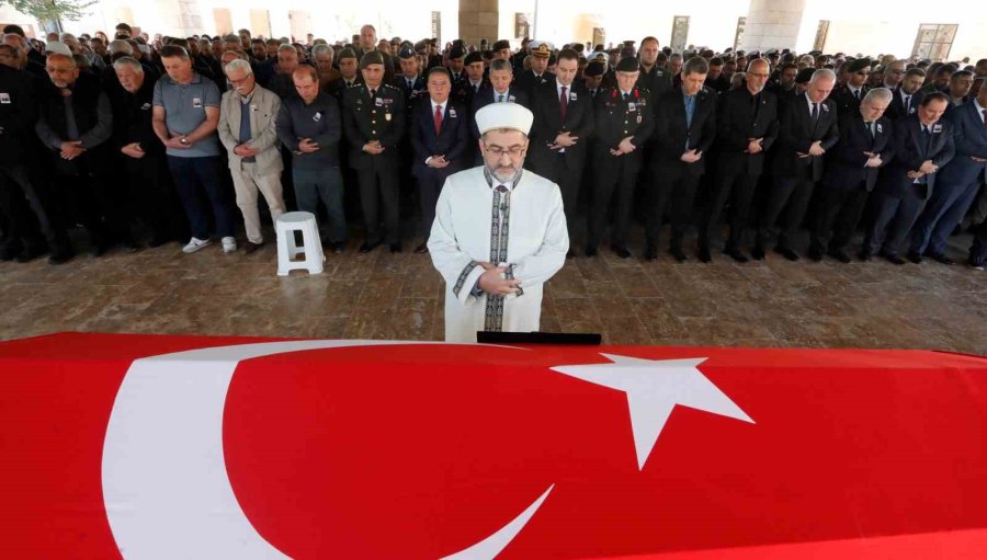 Terör Örgütü İle Çıkan Çatışmada Yaralanmıştı, 14 Yıllık Yaşam Mücadelesini Kaybetti