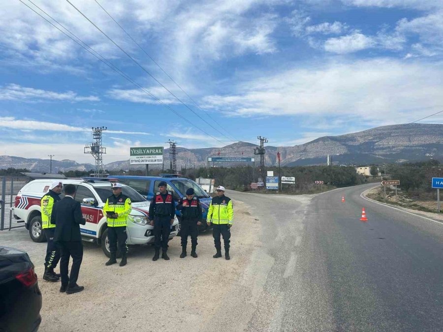 Mersin Mut’ta Trafik Ekiplerinden Denetim