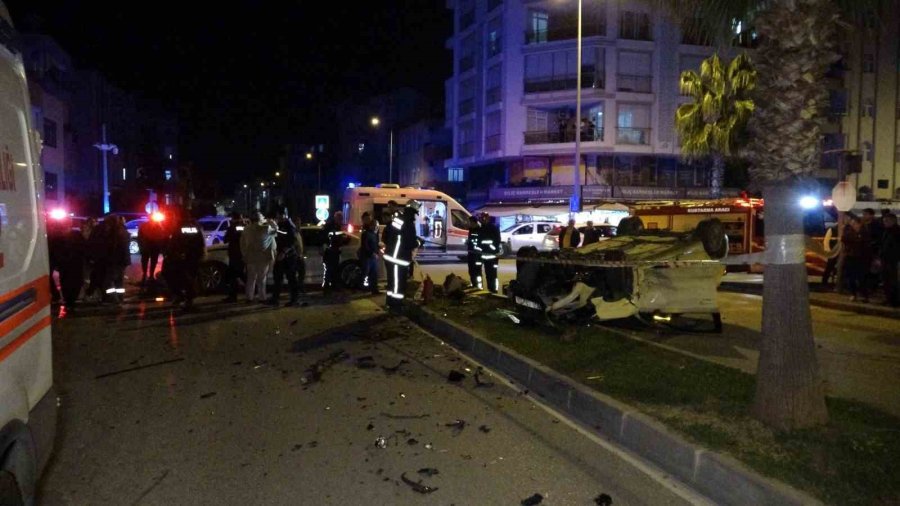 Antalya’da Ehliyetsiz Sürücü Dehşet Saçtı: 4 Yaralı