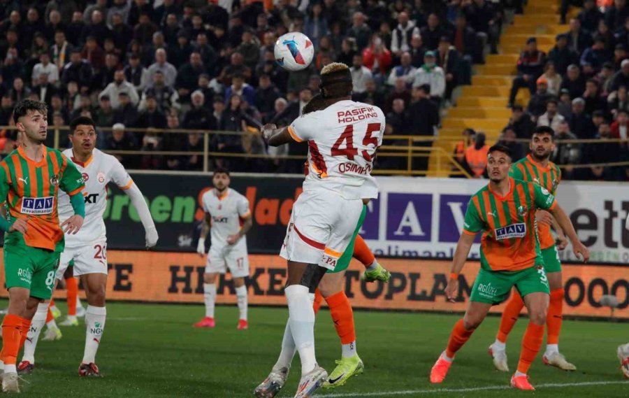 Trendyol Süper Lig: Alanyaspor: 1 - Galatasaray: 0 (maç Devam Ediyor)