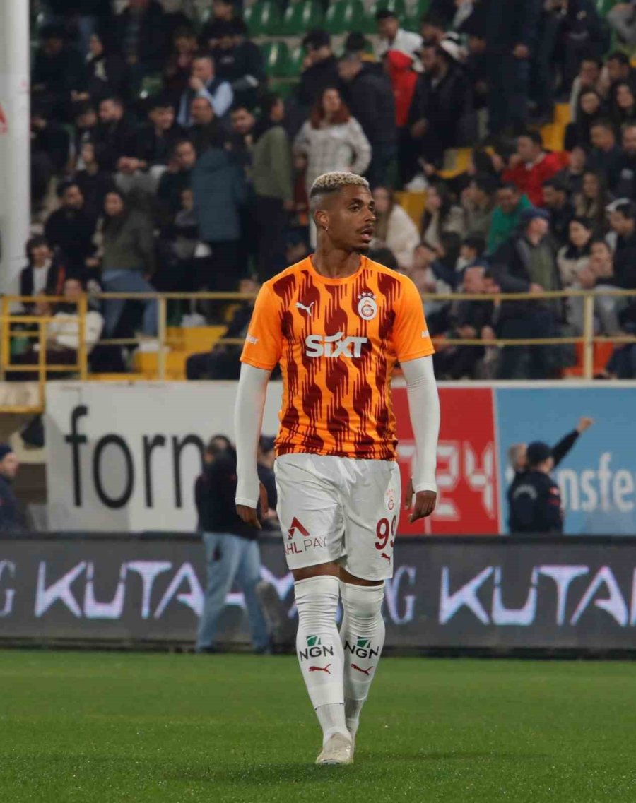 Trendyol Süper Lig: Alanyaspor: 1 - Galatasaray: 0 (maç Devam Ediyor)