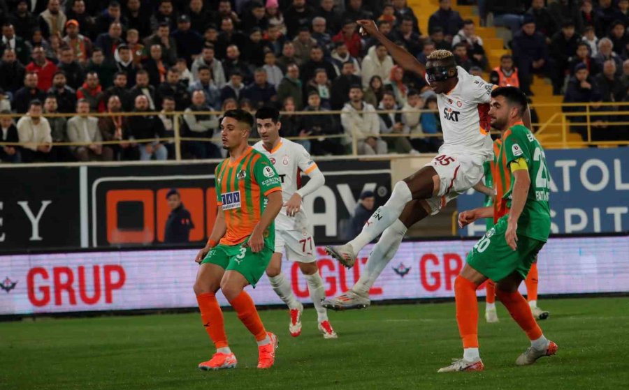 Trendyol Süper Lig: Corendon Alanyaspor: 1 - Galatasaray: 2 (maç Sonucu)