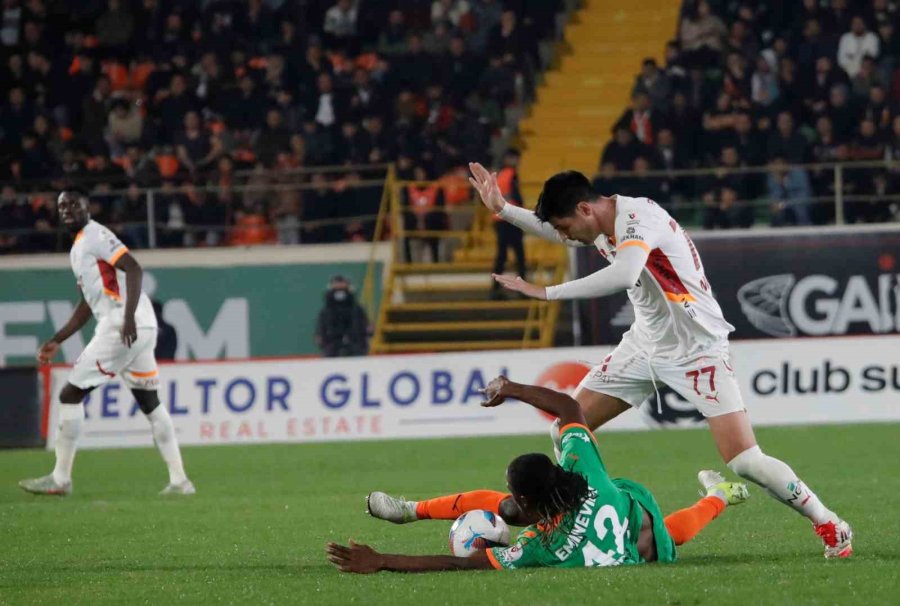 Trendyol Süper Lig: Corendon Alanyaspor: 1 - Galatasaray: 2 (maç Sonucu)