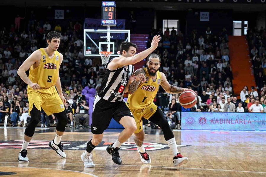 Türkiye Basketbol Süper Ligi: Mersin Spor Kulübü: 93 - Beşiktaş: 99