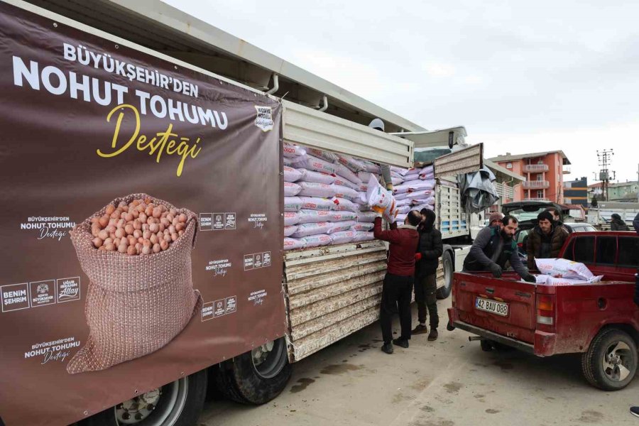 Konya Büyükşehir Bu Yıl Üreticiye 108 Bin 675 Kilo Nohut Tohumu Desteği Verdi