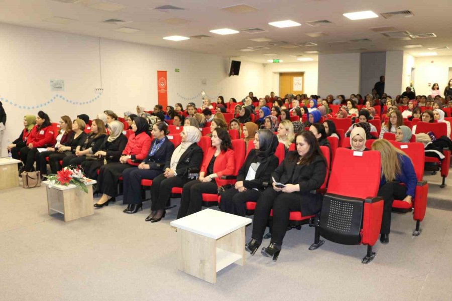 Niğde’de "toplumsal Cinsiyet Rollerinin Kadının İş Hayatına Katılımına Etkisi" Paneli