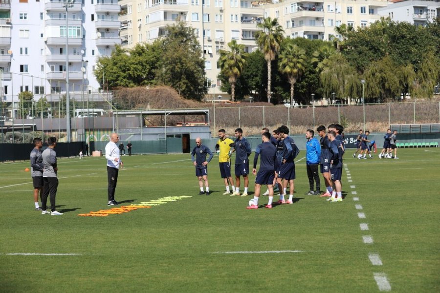 Alanyaspor’da Kasımpaşa Maçı Hazırlıkları Başladı