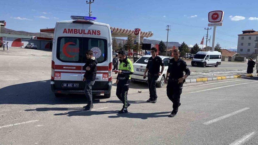 Kontrolden Çıkan Otomobil Refüje Çıktı: 1 Yaralı