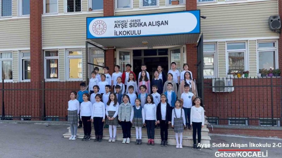 ’yedi Bölge, Tek Ses’ Projesiyle İstiklal Marşı Coşkuyla Okundu