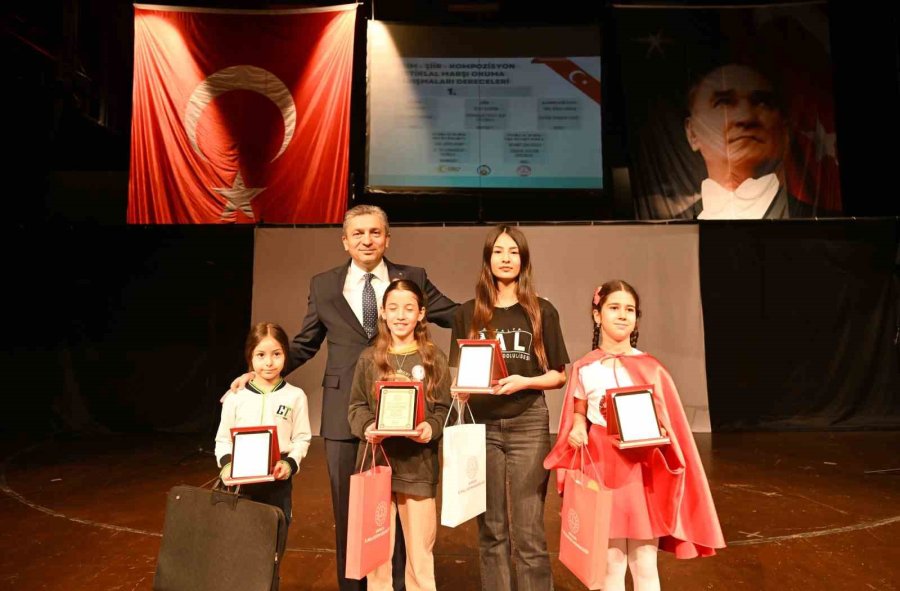 İstiklal Marşı’nın Kabulünün 104. Yıl Dönümü, Antalya’da Kutlandı