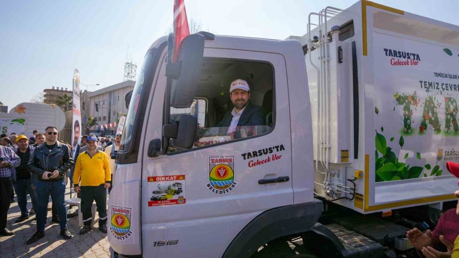 Tarsus Belediyesi Bünyesine Kazandırdığı 39 Yeni Araçla Filosunu Güçlendirdi