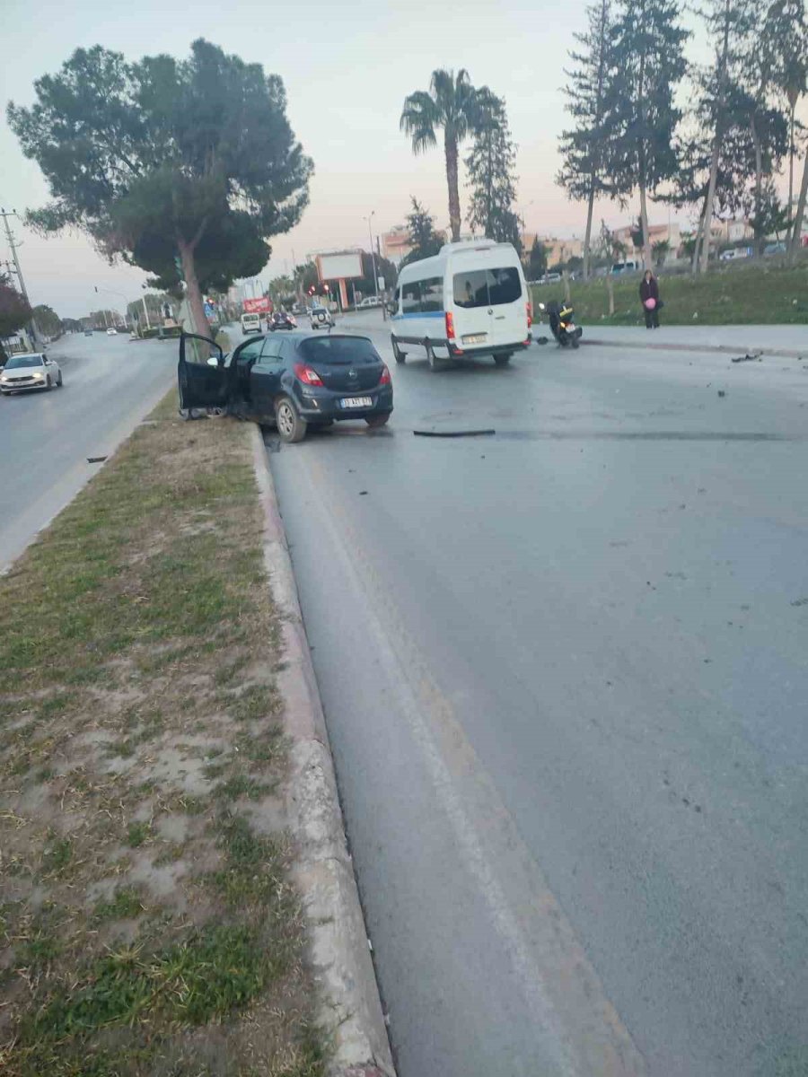 Tarsus’ta Trafik Kazası: 3 Yaralı