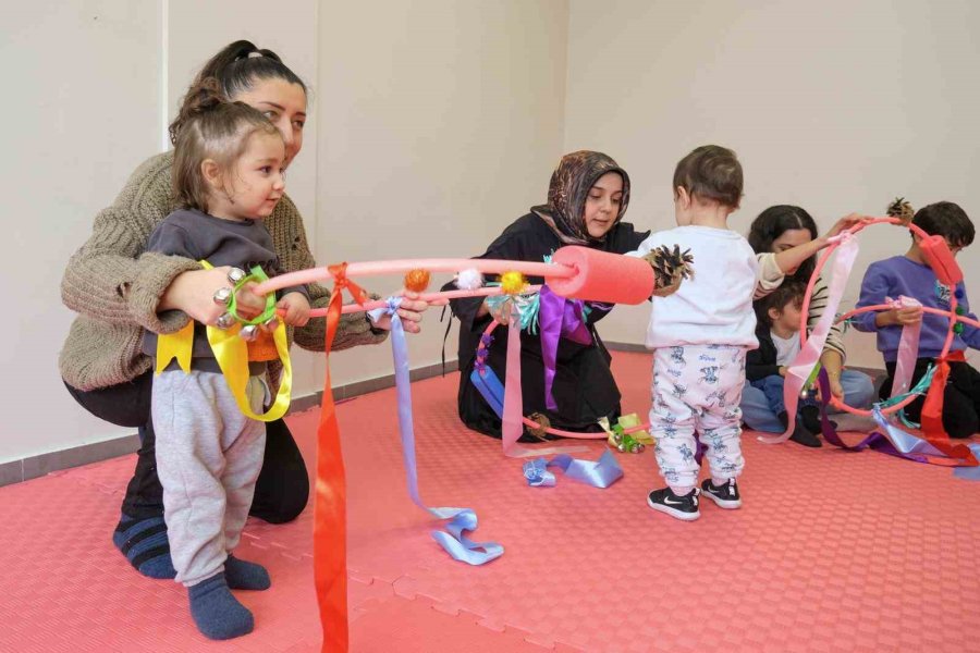 Büyükşehir Belediyesi’nden Bebeklere Özel Kütüphane