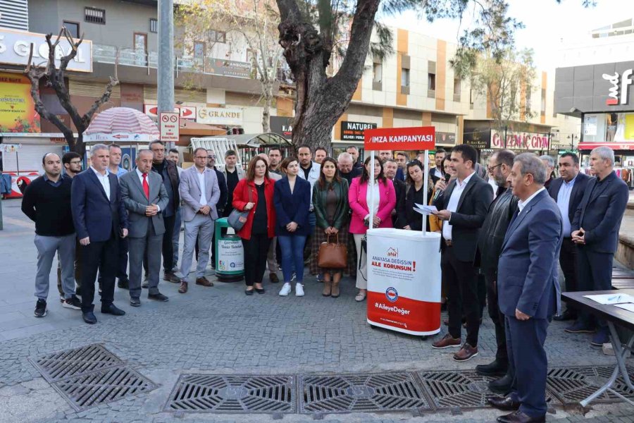 ‘anayasa Değişsin, Aile Korunsun’ İmza Kampanyası