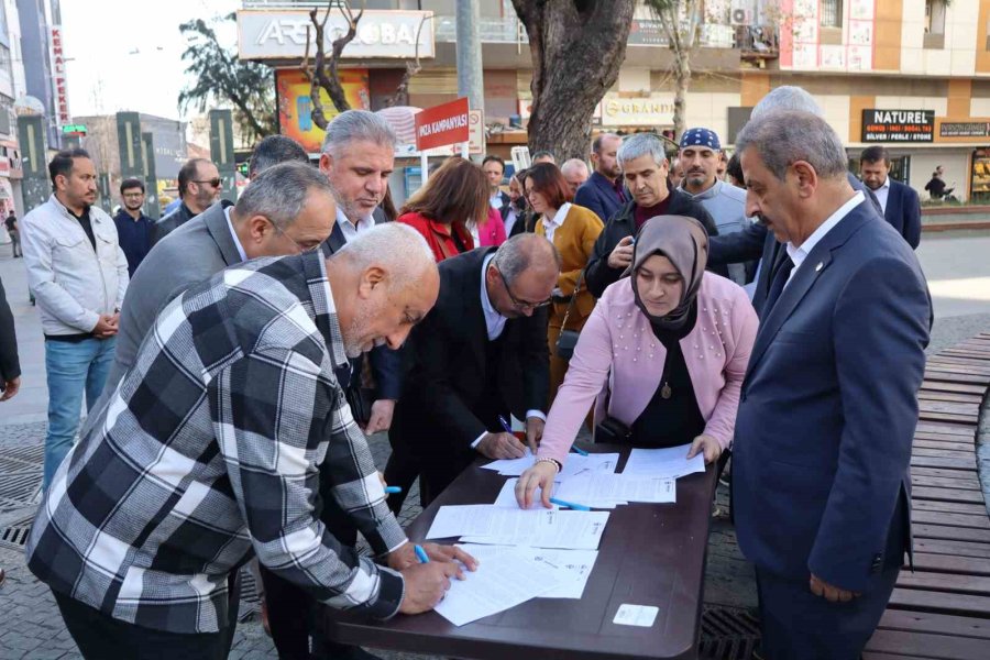 ‘anayasa Değişsin, Aile Korunsun’ İmza Kampanyası