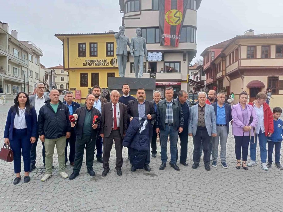 Muhtarlar Derneği’nden Darp Edilen Muhtara Destek