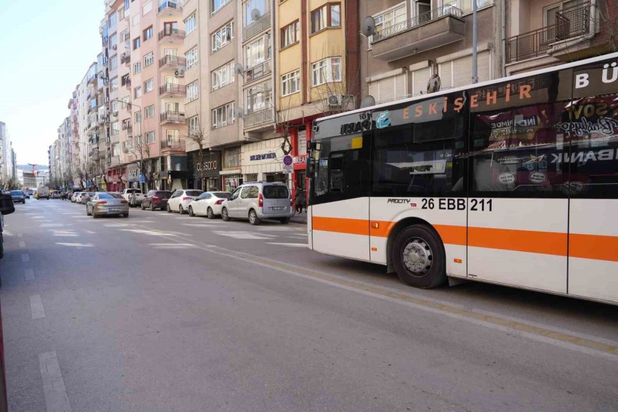 Hatalı Park Yapanlara Büyükşehir Zabıtasından Taviz Yok