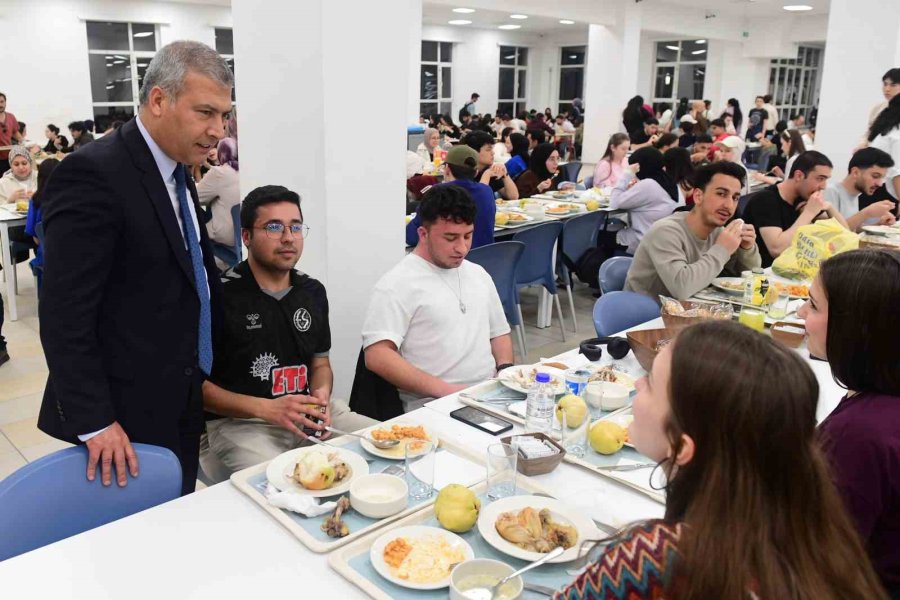 Anadolu Üniversitesi’nde Yapay Zekâ Toplantısı Gerçekleştirildi