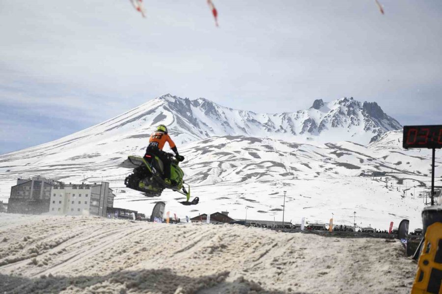 Erciyes’te Dünya Kar Motosikleti Şampiyonası Heyecanı Başladı