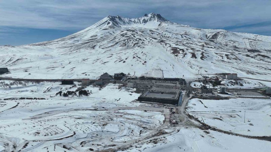 Erciyes’te Dünya Kar Motosikleti Şampiyonası Heyecanı Başladı