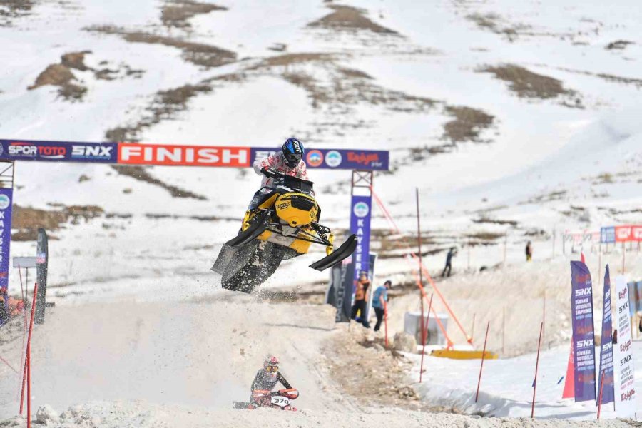 Erciyes’te Dünya Kar Motosikleti Şampiyonası Heyecanı Başladı